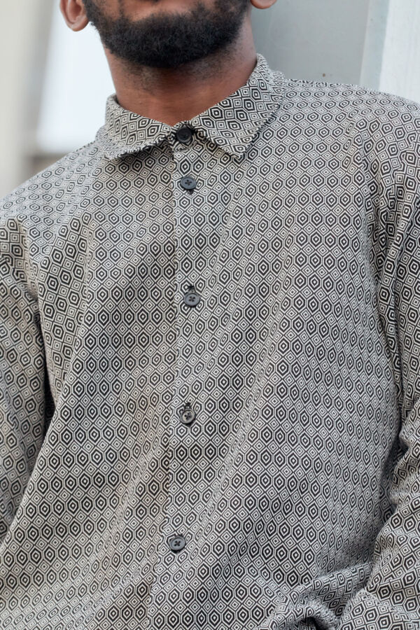 Chemise infinity links noir et blanc-1
